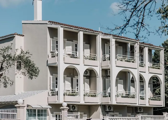 Pelithea Family Hotel