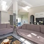 Ξενοδοχείο Pelithea Family 4*